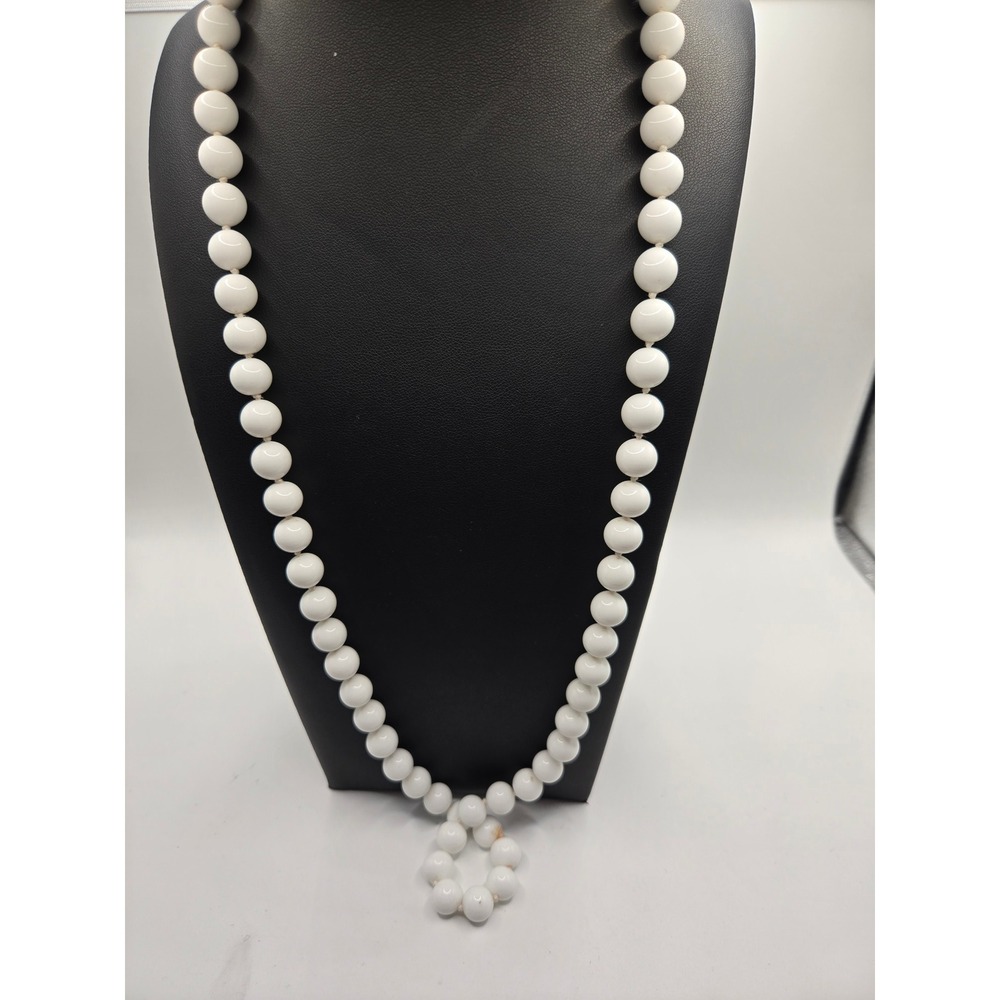 Vintage White Milk Glass Hand Knotted Bead Necklace 30 Inch Opera Length Clasp